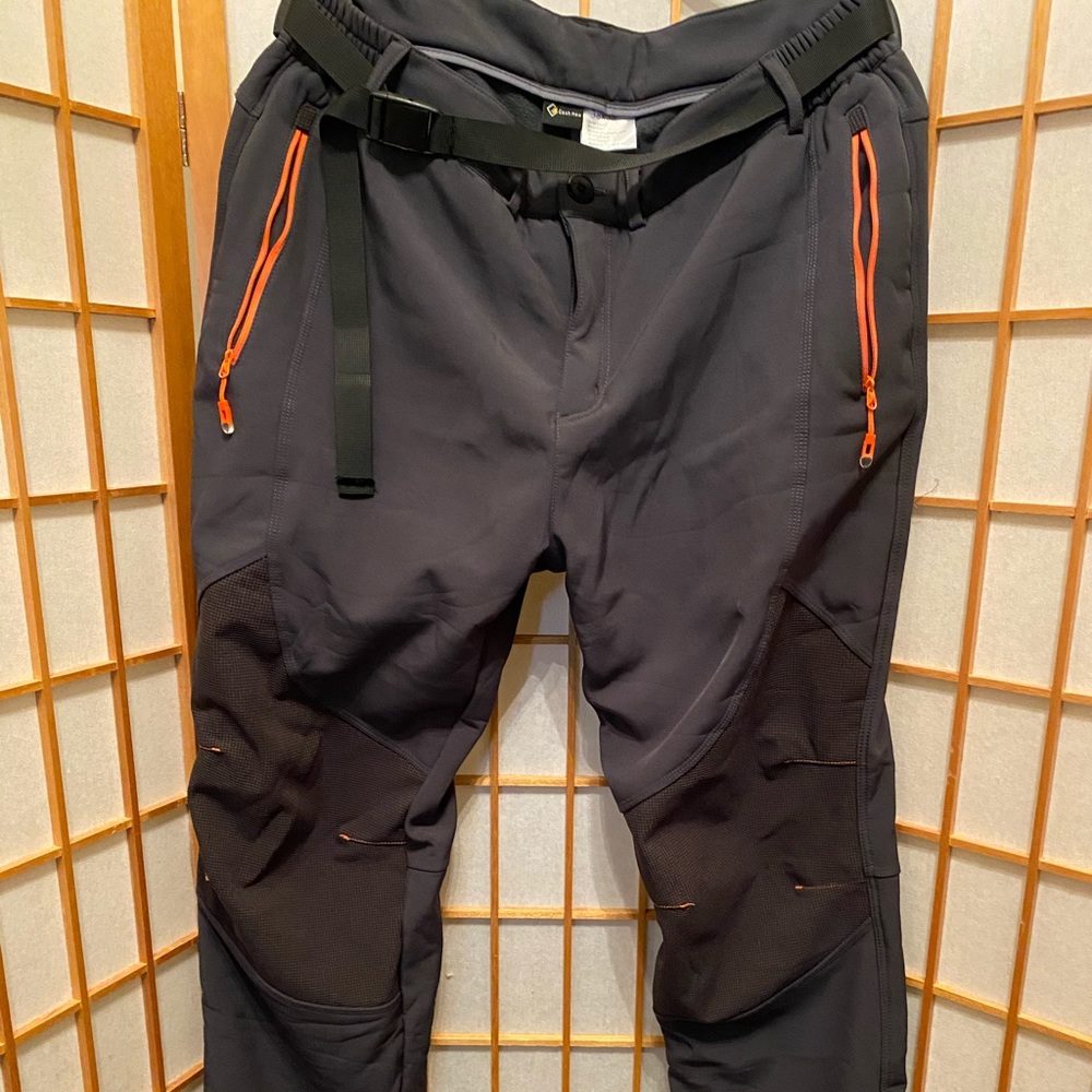 Snowboarding pants